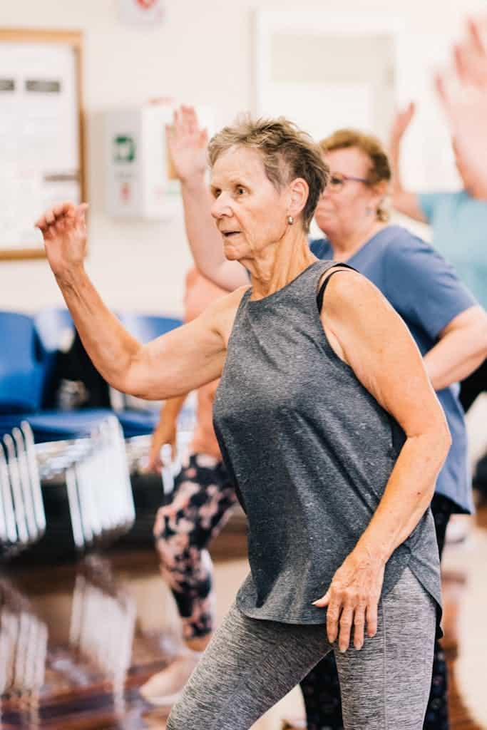 senior group fitness social benefits